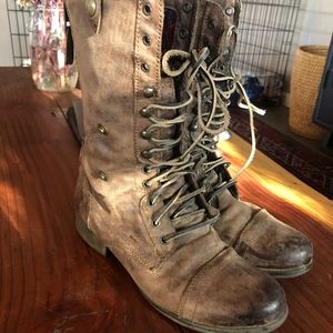 Steve madden combat style geo print boots